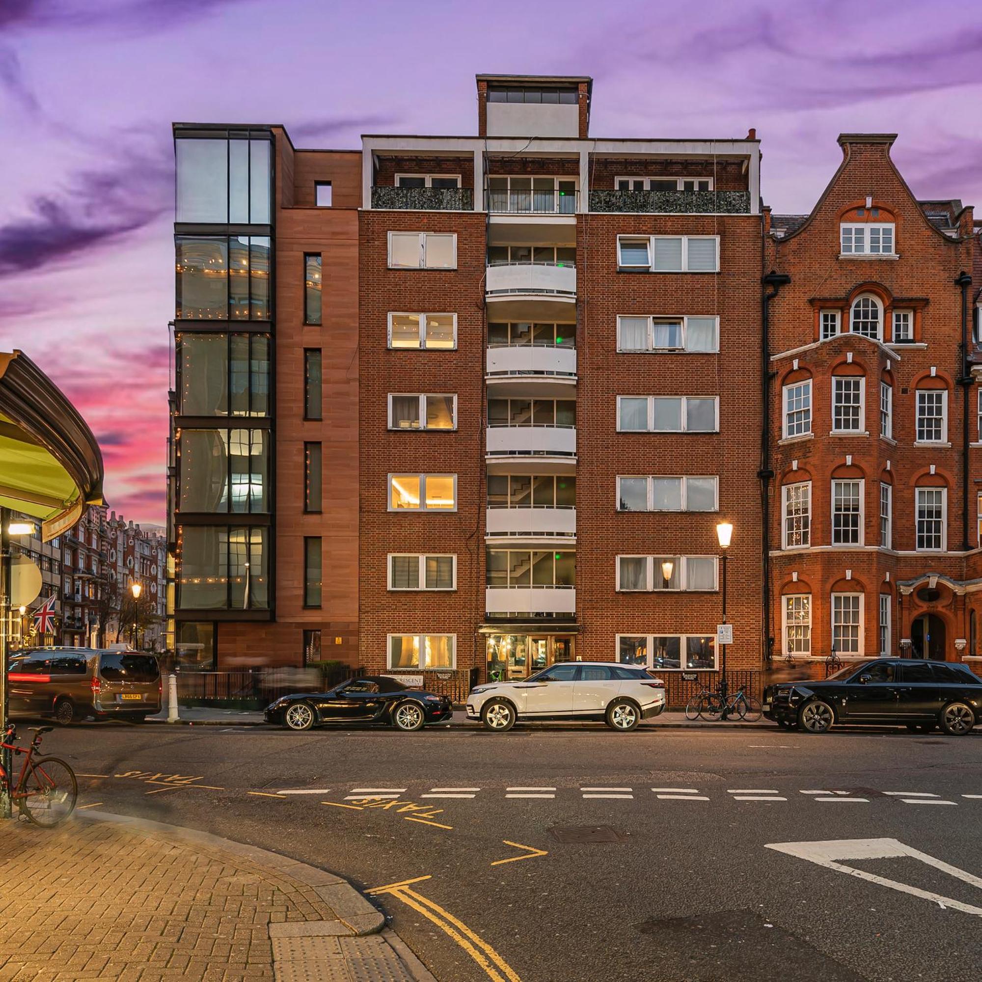 Luxury Living In Knightsbridge Private Balcony View Of Harrods, 2Br2Ba With Ac London Exterior photo